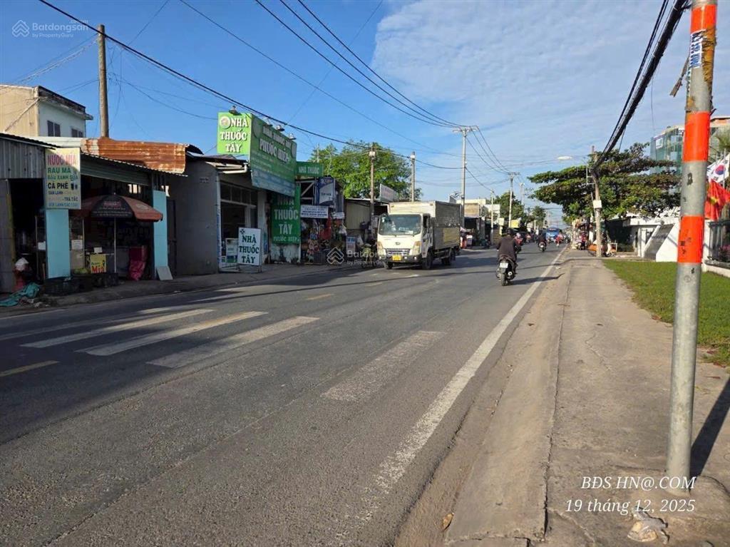 Bán đất mt đg bùi công trừng dt(16x66m) 1050m đất trồng cây . vị trí đẹp khu vực đang phát triển.