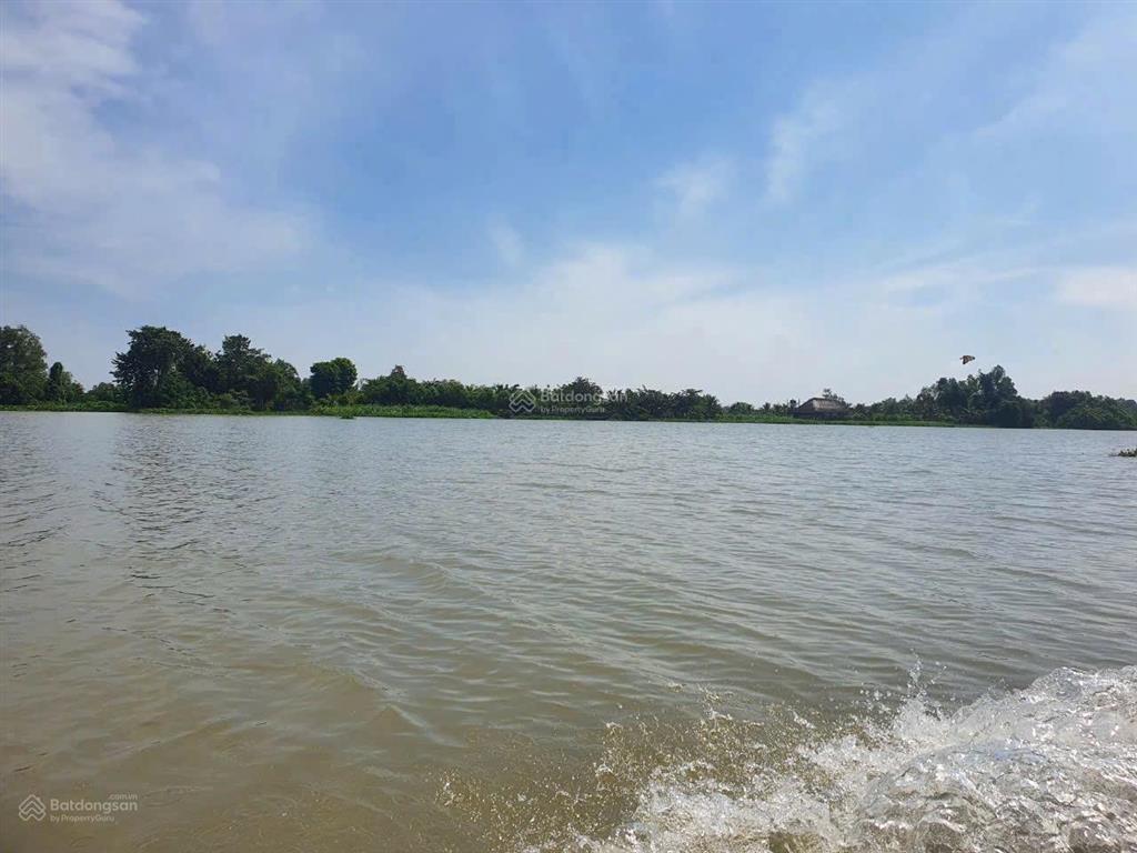 Bán đất mt sông bà hồng nhị bình hóc môn dt 2757.4m có 550m thổ cư. vị trí đẹp thoáng mát