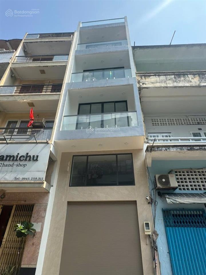 Nhà đẹp lão tử q5 nở hậu 5.1m 6 tầng giá 17.9 tỷ