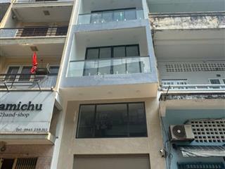 Nhà đẹp lão tử q5 nở hậu 5.1m 6 tầng giá 17.9 tỷ