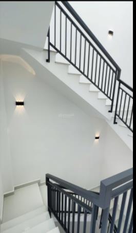 Nhà đẹp lão tử q5 nở hậu 5.1m 6 tầng giá 17.9 tỷ