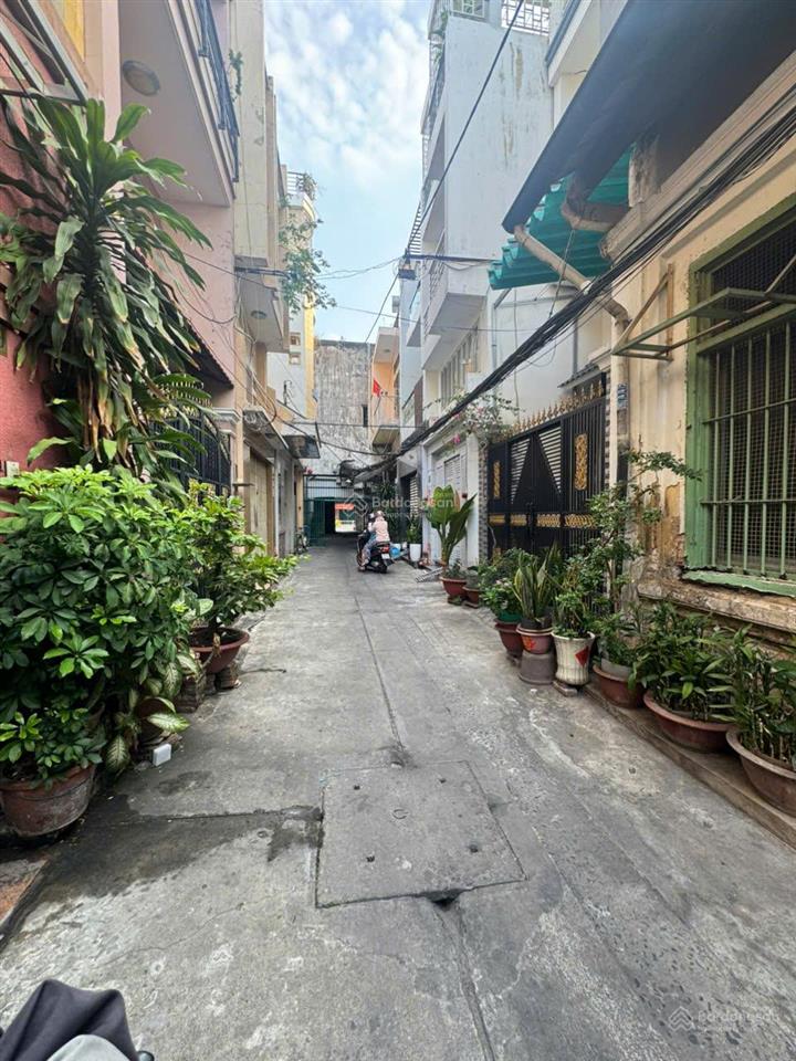 Nhà có thang máy dòng tiền 38 triệu/tháng chỉ 17.9 tỷ