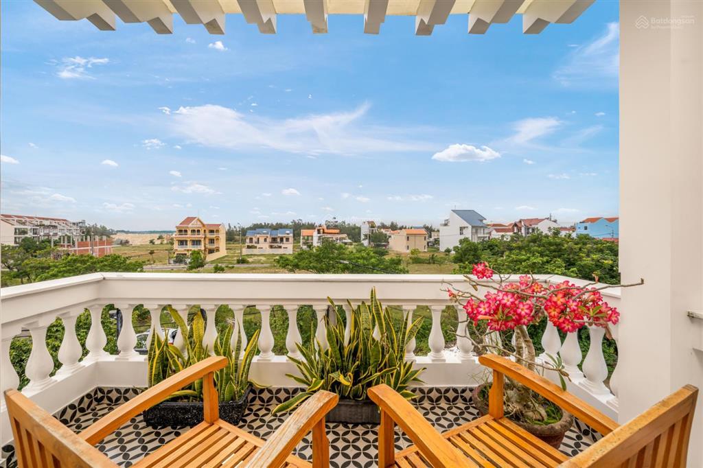 Villa 2 mặt tiền khúc thừa dụ và vạn xuân, khối tân thành, biển an bàng, hội an