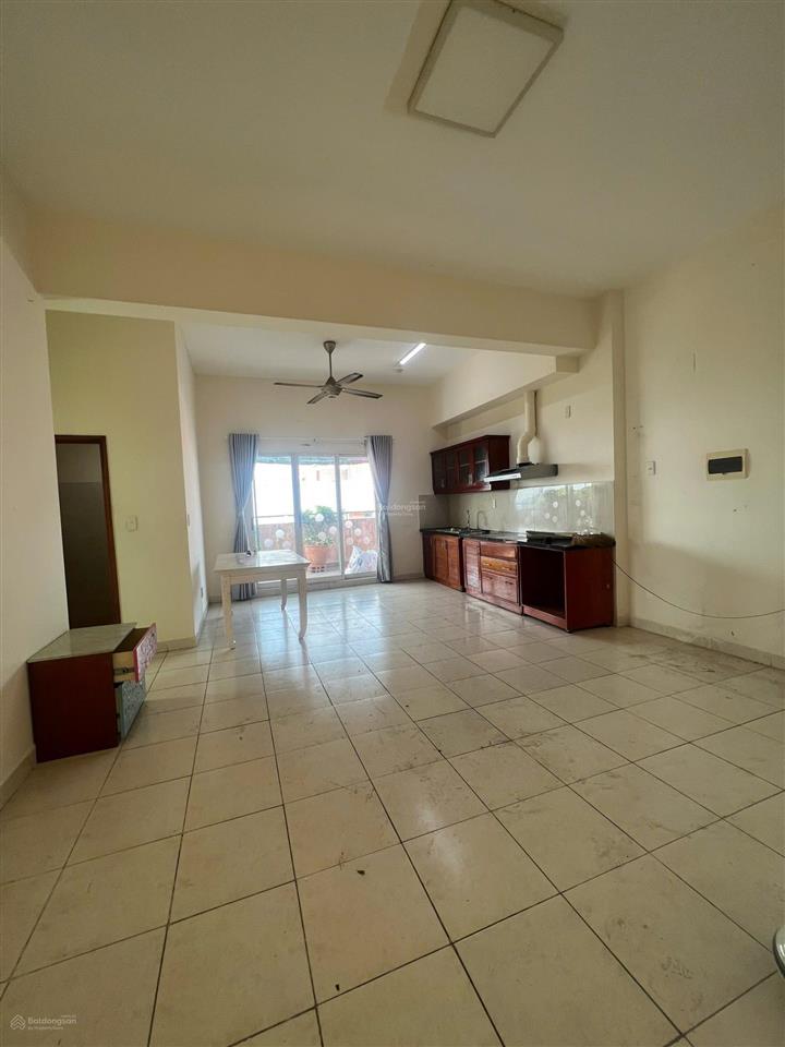 Cho thuê penthouse conic, kdc conic 13b, phong phú. giá  7,5 triệu/tháng diện tích  164m2