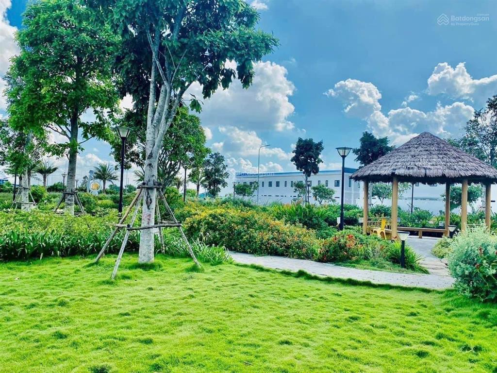 Bán đất đẹp the sol citylong an (tây ninh). dt  100m2 vuông vức, dễ xây dựng. giá  2,45 tỷ (tl)