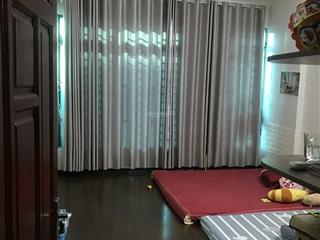 Nhà 4 tầng khu dịch vụ hàng bè kiến hưng giá hời khu vực