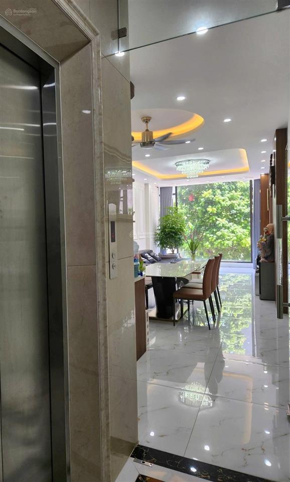Nhà liền kề đô thị văn khê 7t thang máy hiện đại