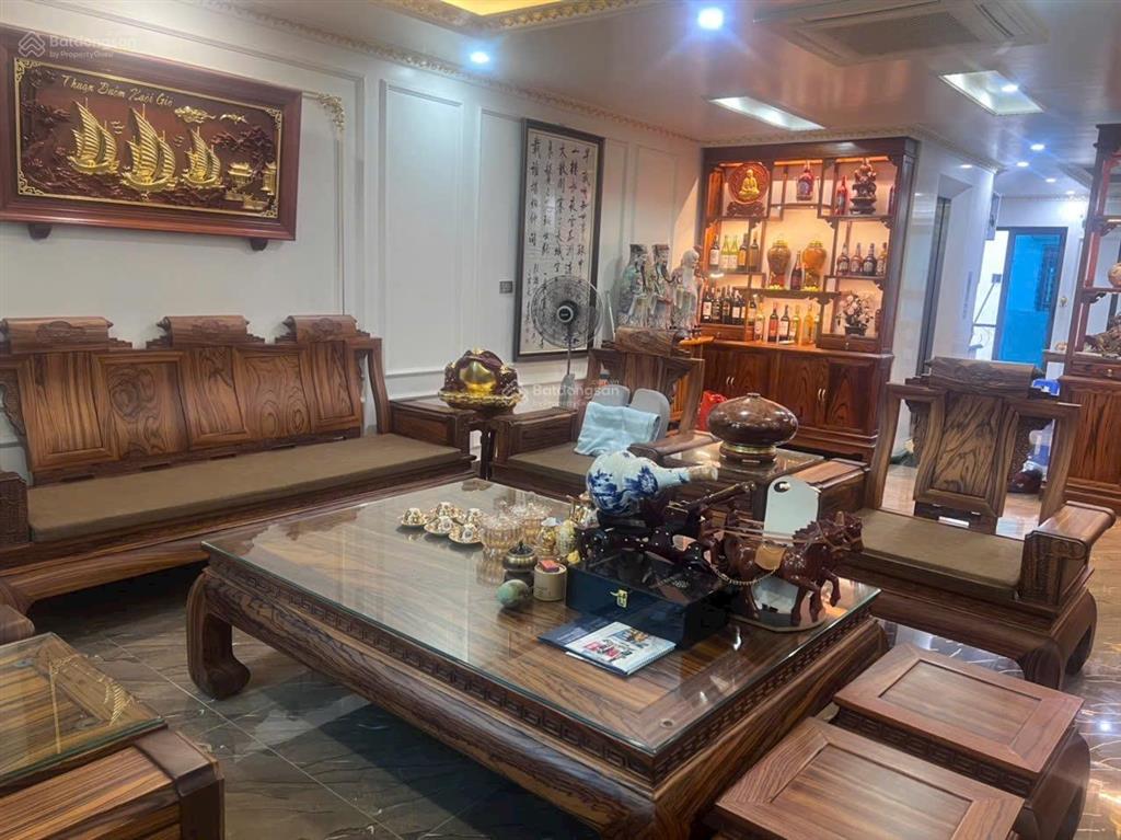 Liền kề văn phú 88m hai mặt tiền, trục kinh doanh, gần chung cư, giá 19,8 tỷ