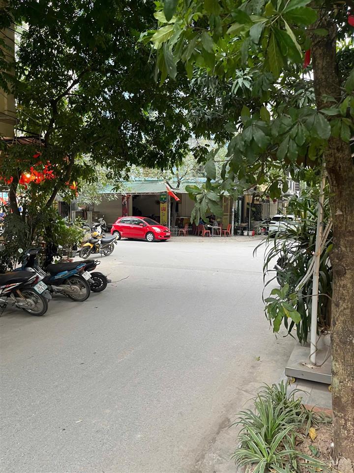 Chủ nhà cần thanh khoản ngân hàng bán lô đất man bồi gốc găng ba la
