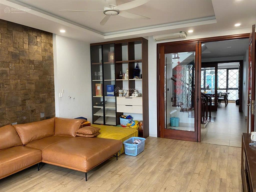 Đường hoàng đôn hoà liền kề văn phú hoàn thiện thang máy nhỉnh 20 tỷ