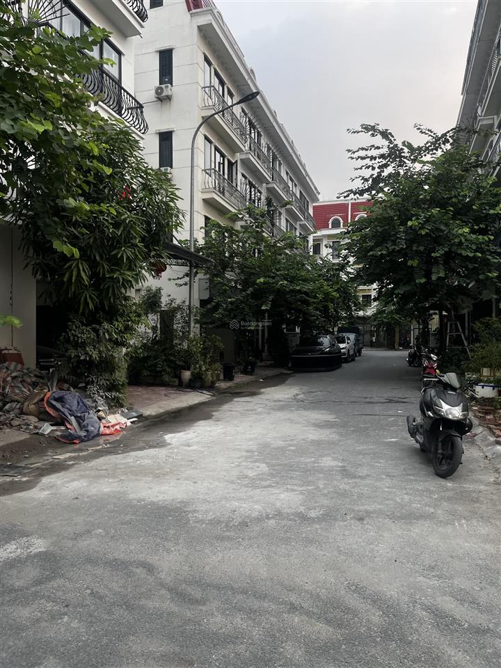 Nhà liền kề 5tầng văn phú 80m giá 14 tỷ