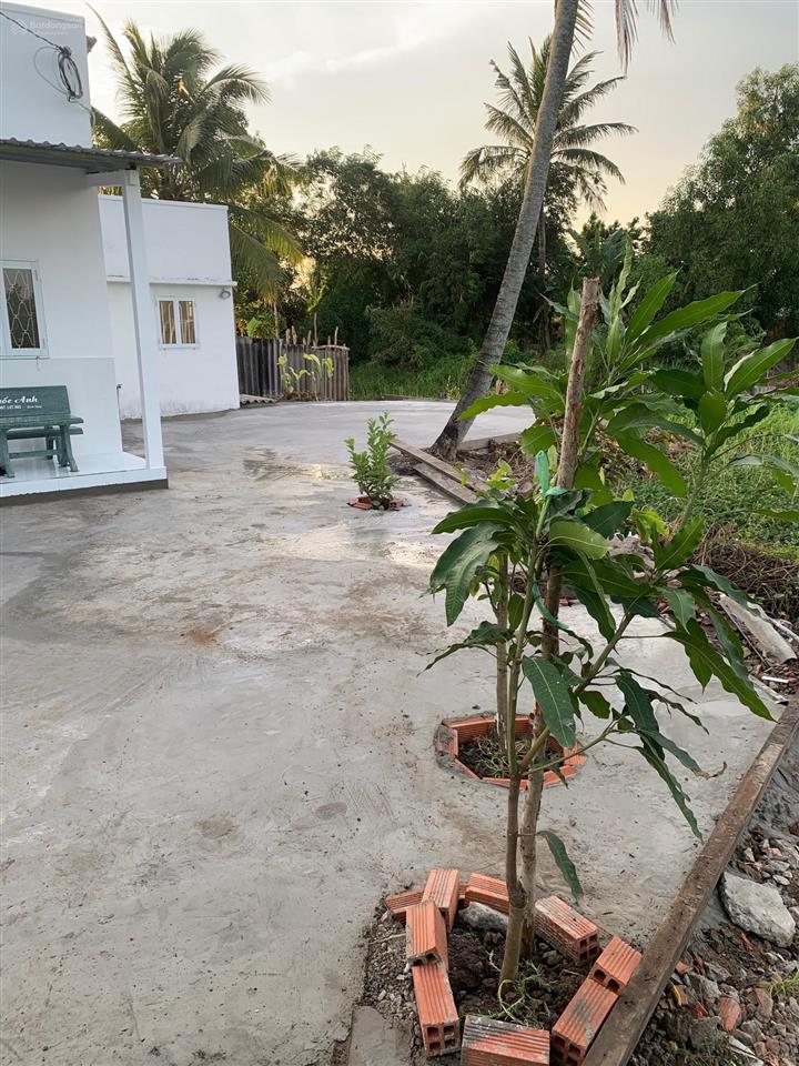 Bán nhà và đất 371 m2 vuông thổ cư giá 1.3 tỷ