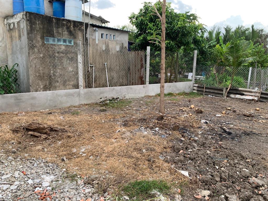 Bán nhà và đất 371 m2 vuông thổ cư giá 1.3 tỷ