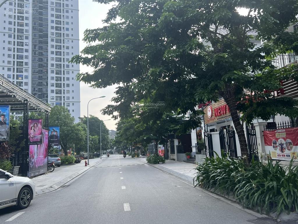 Biệt thự view hồ điều hòa kđt hateco apollo đường lớn 70m