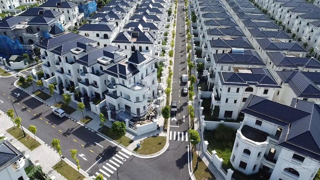 Chính chủ cho thuê biệt thự vườn cam dt 240m2, giá chỉ 7 triệu/tháng