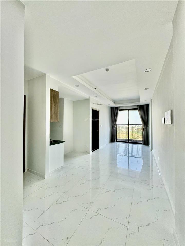 Bán gấp căn 2pn2wc, dt 61m2, có ban công thoáng mát không chắn view, nhà sẵn sổ công chứng ngay.