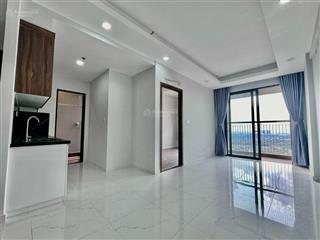Bán gấp căn 2pn2wc, dt 61m2, có ban công thoáng mát không chắn view, nhà sẵn sổ công chứng ngay.