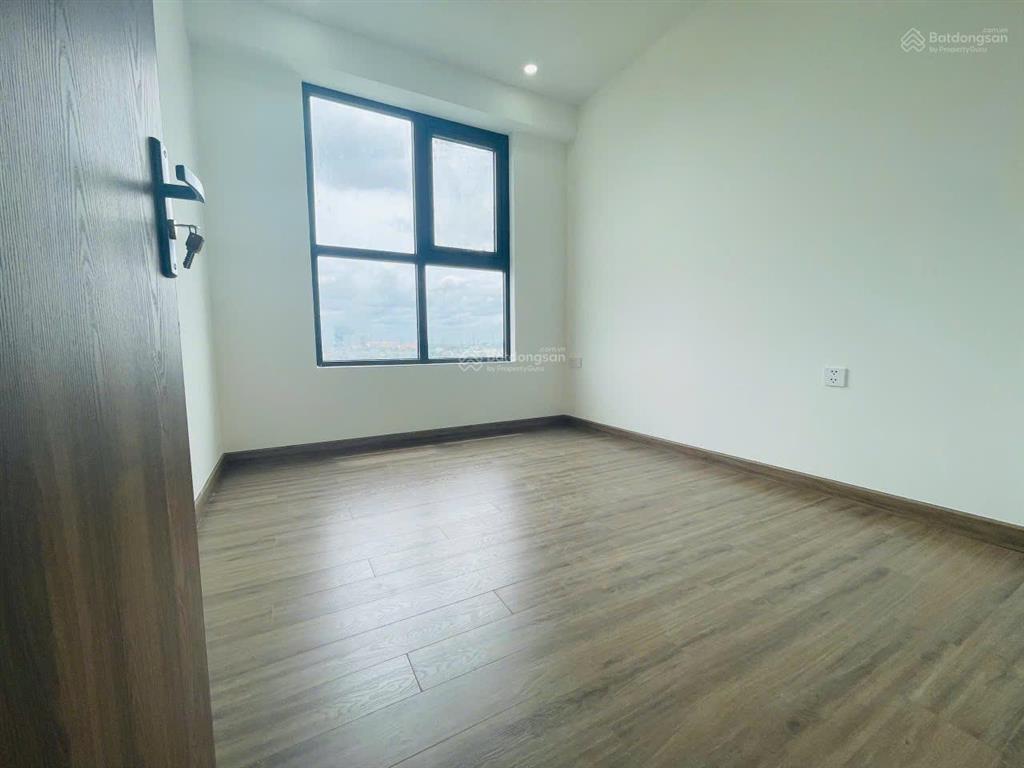Cho thuê căn 1pn+, view hồ gươm xanh, ở ngay giá 5,5tr, tặng phí quản lý, nhà mới keng