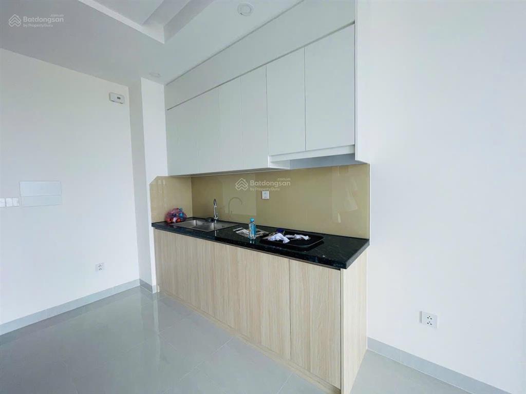 Cho thuê căn 1pn+, view hồ gươm xanh, ở ngay giá 5,5tr, tặng phí quản lý, nhà mới keng