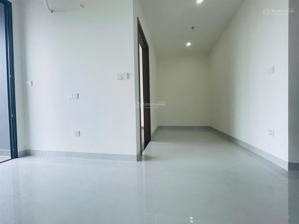 Cho thuê căn 1pn+, view hồ gươm xanh, ở ngay giá 5,5tr, tặng phí quản lý, nhà mới keng