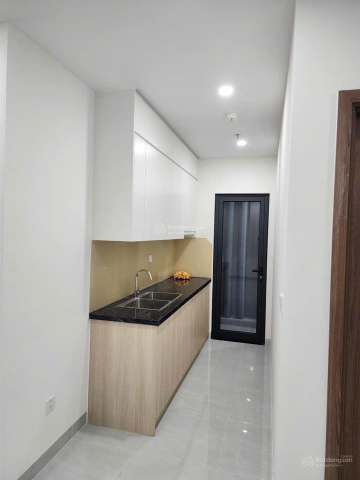 Cho thuê a&t sky garden, căn 2pn giá 6tr, nhà có ban công thoáng mát, nhà mới keng