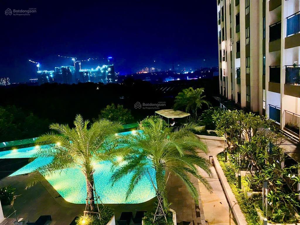 Bán căn studio tầng thấp giá chỉ 1,450ty, ban công thoáng mát cả ngày, không chắn view