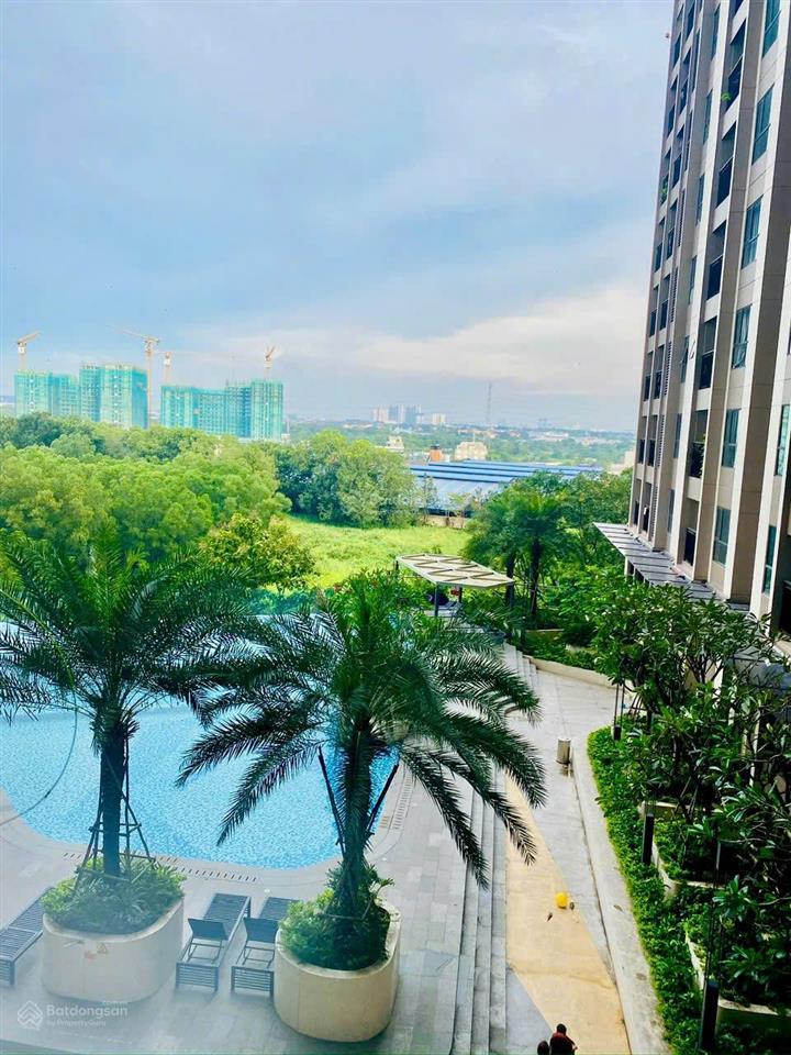 Bán căn studio tầng thấp giá chỉ 1,450ty, ban công thoáng mát cả ngày, không chắn view