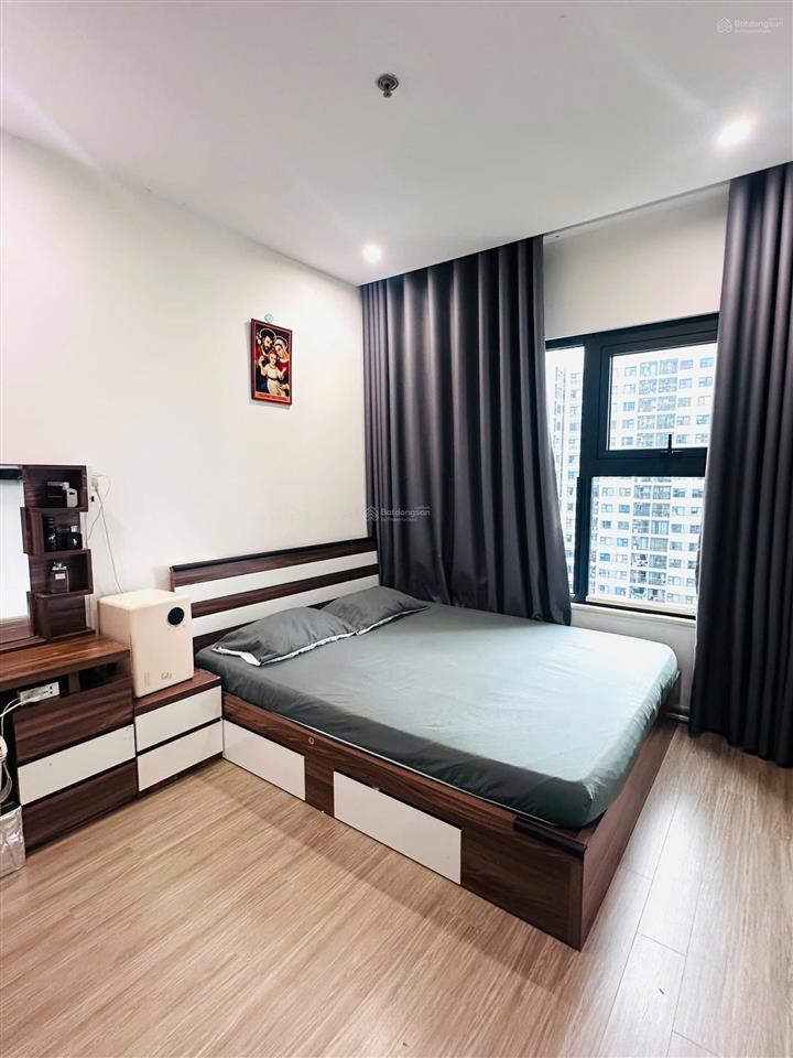 Bán gấp căn hộ 2pn1wc. 59m2 rainbow. sổ hồng. giá 2tỷ8 all in. full nội thất như hình