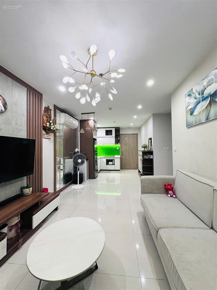 Bán gấp căn hộ 2pn1wc. 59m2 rainbow. sổ hồng. giá 2tỷ8 all in. full nội thất như hình