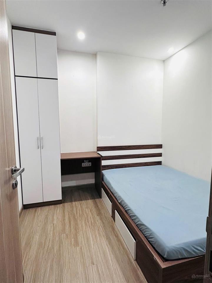 Bán gấp căn hộ 2pn1wc. 59m2 rainbow. sổ hồng. giá 2tỷ8 all in. full nội thất như hình