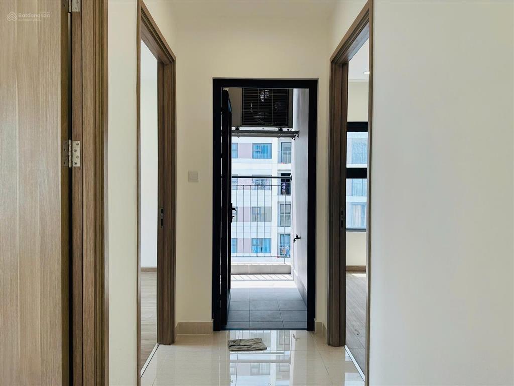 Bán căn 3pn 81,5m2 origami sẵn sổ. giá 3,75 tỷ all in. đông bắc. view trực diện hồ bơi. tầng thấp