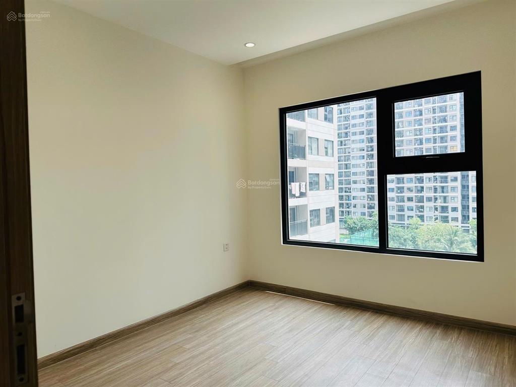 Bán căn 3pn 81,5m2 origami sẵn sổ. giá 3,75 tỷ all in. đông bắc. view trực diện hồ bơi. tầng thấp