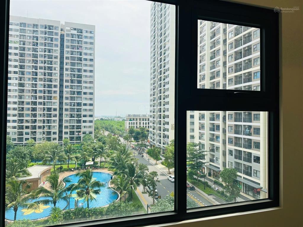 Bán căn 3pn 81,5m2 origami sẵn sổ. giá 3,75 tỷ all in. đông bắc. view trực diện hồ bơi. tầng thấp