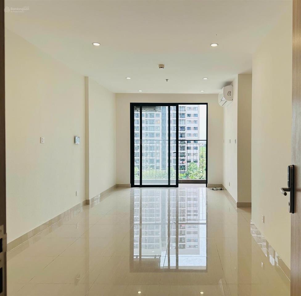 Bán căn 3pn 81,5m2 origami sẵn sổ. giá 3,75 tỷ all in. đông bắc. view trực diện hồ bơi. tầng thấp