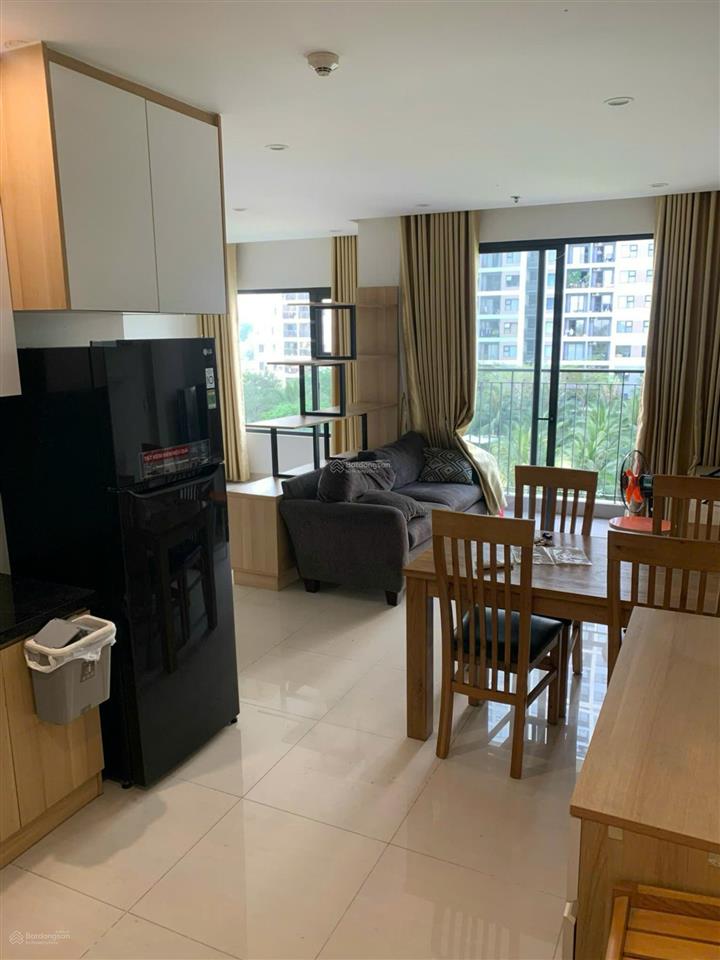 Bán căn 2pn+ full nội thất. sẵn sổ hồng. giá 3,150 tỷ. view hồ bơi rainbow  vinhomes grand park