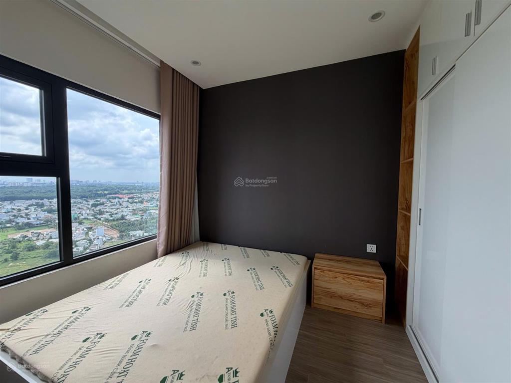 Bán gấp căn 3pn 82m2 khu rainbow. giá 3tỷ550 full nội thất. có sổ hồng. tầng cao view thoáng mát