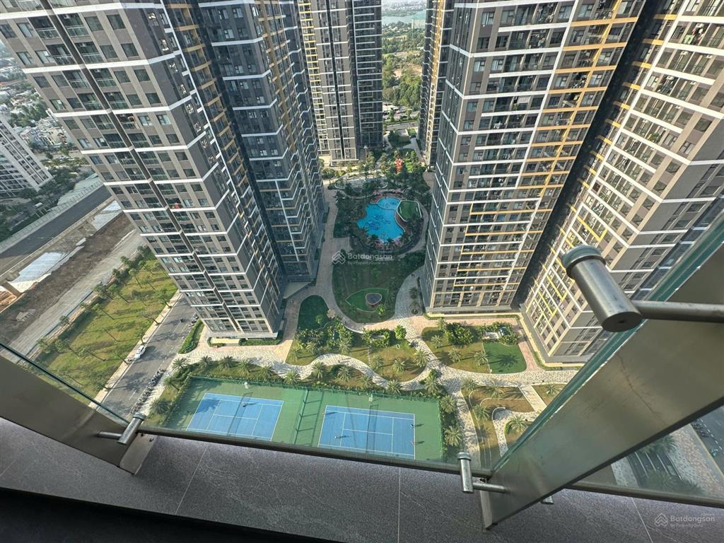 Căn 2pn glory heights. giá 3,4 tỷ all in. đông bắc. tầng đẹp view thoáng. liền kề vincome mall.