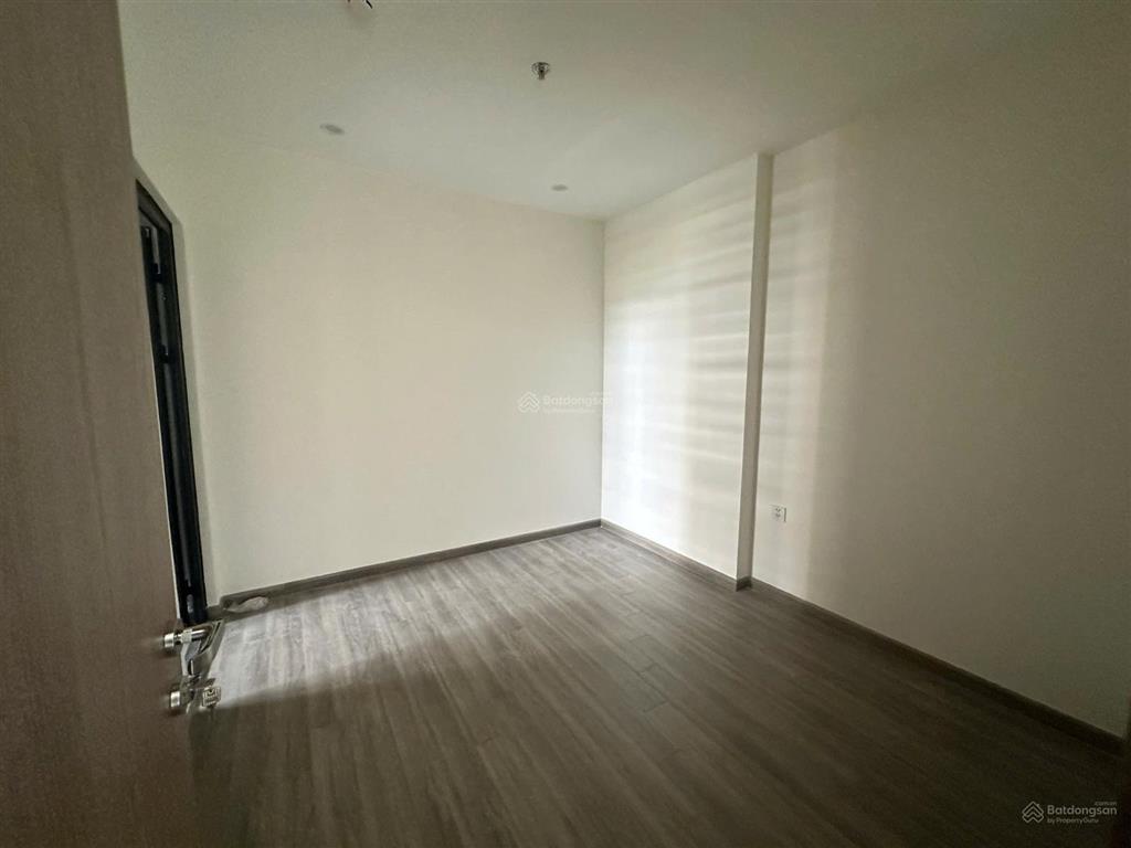 Căn 2pn glory heights. giá 3,4 tỷ all in. đông bắc. tầng đẹp view thoáng. liền kề vincome mall.
