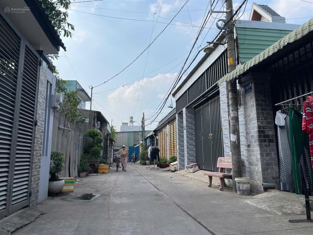 Nhà đúc lửng + 3 phòng trọ, 2 sẹc đường đồng tâm, 4m x 22m,