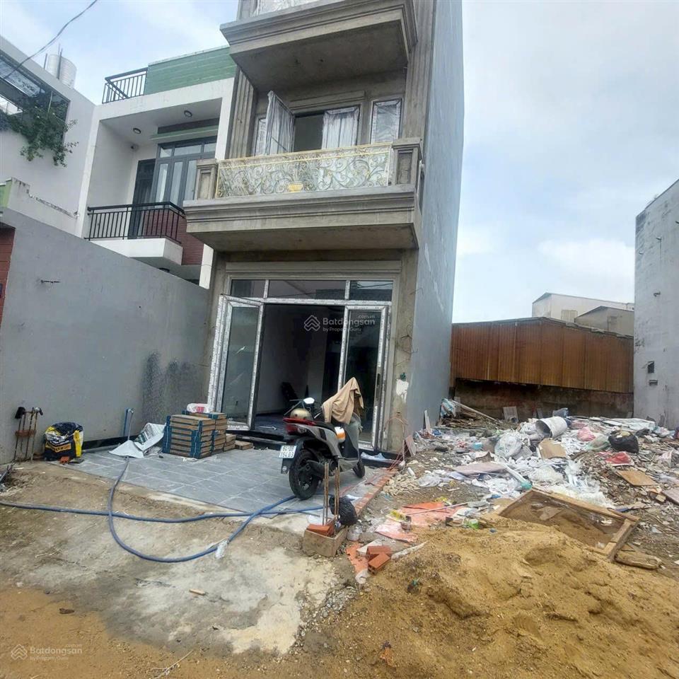 Đất thổ cư đường xe hơi phan văn hớn, ngay sát tham lương, 4m x 17m, 3.5 tỷ