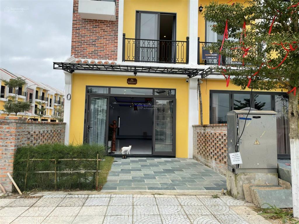 Bán nhà 3 tầng diện tích 100m2
