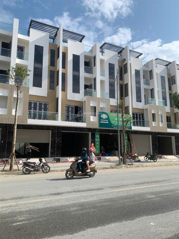 Giảm giá bán gấp liền kề thanh hà, tiền đất 7,5 tỷ + tiền xây 2,4 tỷ. đường 14m, hướng nam, gần cc