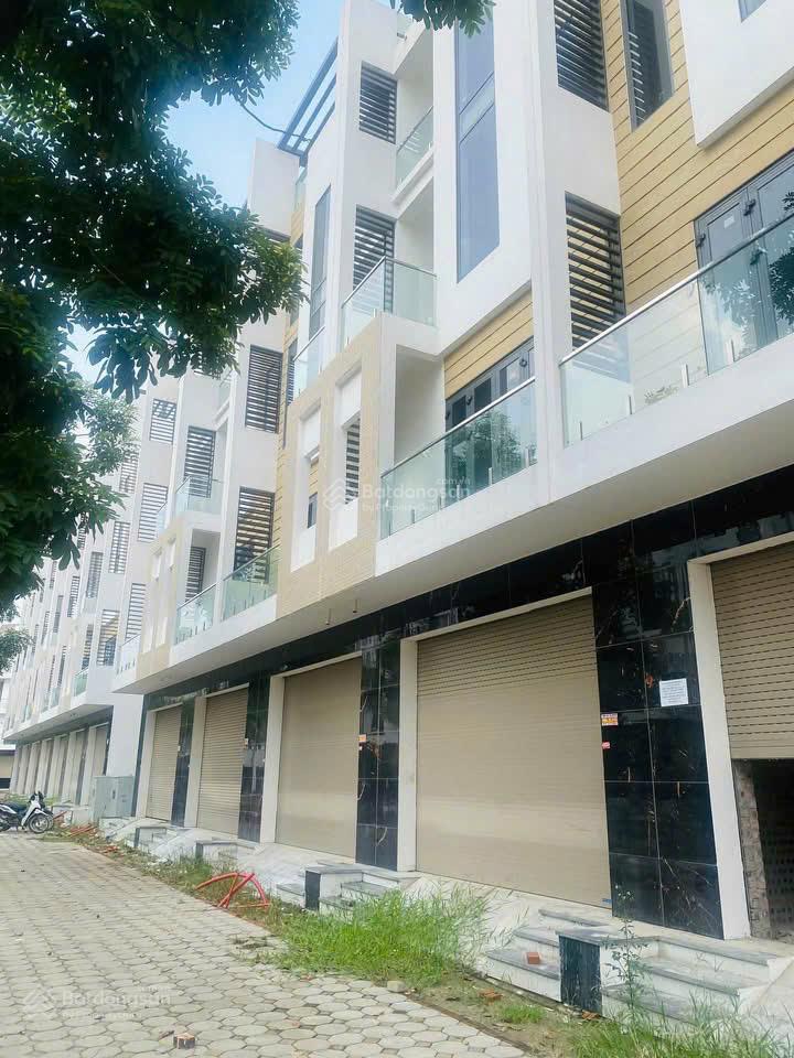 Bán liền kề tại kđt thanh hà mường thanh, 10,5 tỷ cả nhà, 100m2, 4 tầng, hướng tây  0981 538 ***