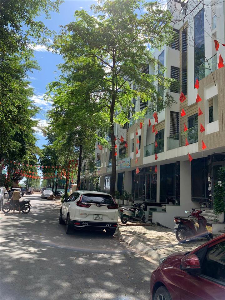 Bán gấp nhà liền kề 13 tỷ giá hời khu b1.1, 4 tầng, 1 hầm, hướng đông nam, đường 14m,  0981 538 ***