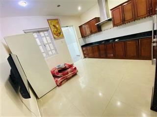 Phòng 25m2 đầy đủ nội thất tại đường Phú Thuận, Quận 7 