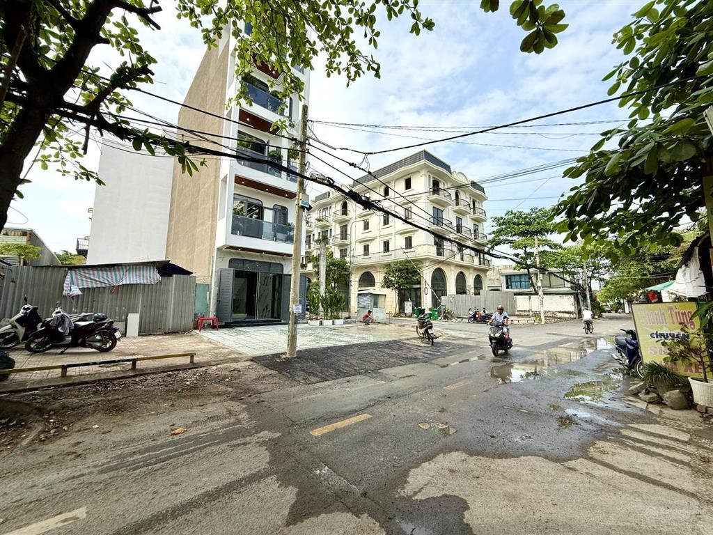 Nhà mặt tiền kinh doanh đường thạnh lộc 16, 4x22m, lửng, 3lầu, 5pn, p. thờ, gara ô tô, hướng đnam