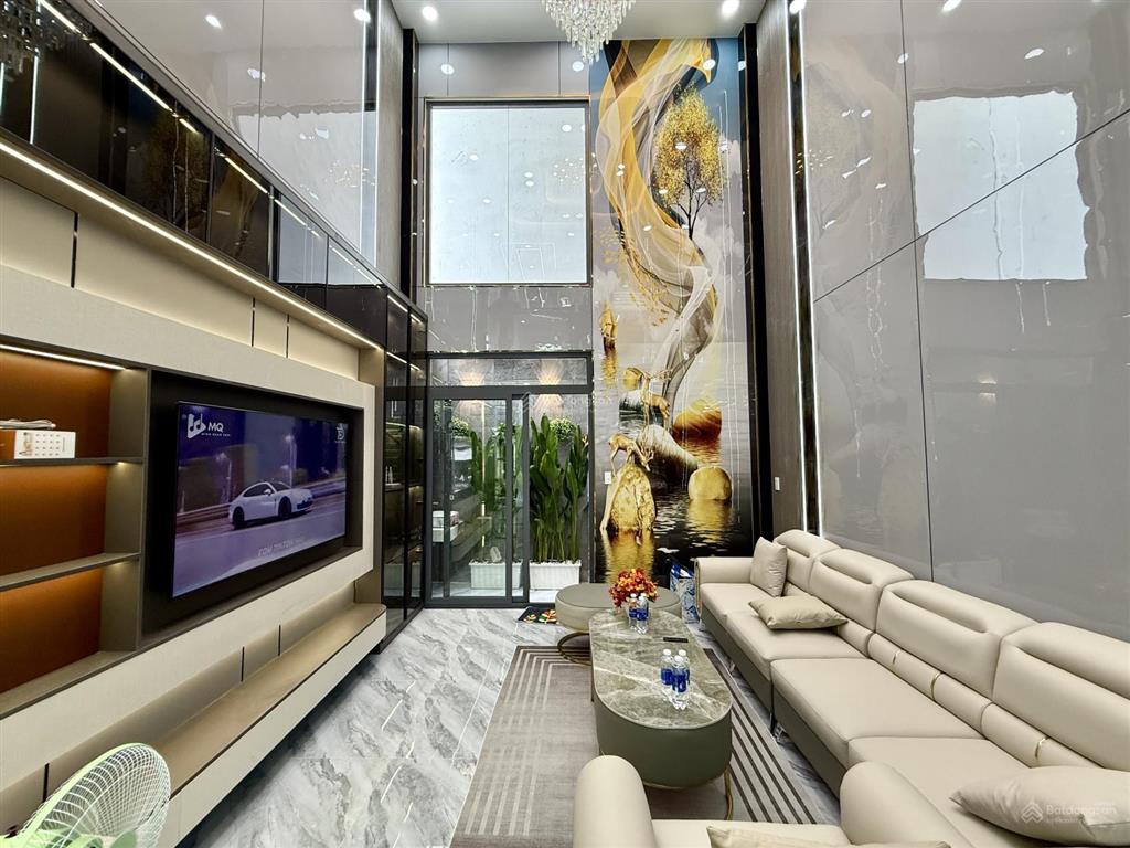 Nhà mặt tiền kinh doanh đường thạnh lộc 16, 4x22m, lửng, 3lầu, 5pn, p. thờ, gara ô tô, hướng đnam