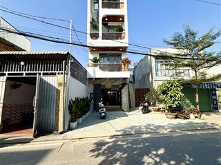 Nhà có thang máy, mặt tiền đường cầu ba phụ, dt 4mx25m, lửng, 3 lầu, 4pn, 6vs, p. thờ, p. xông hơi