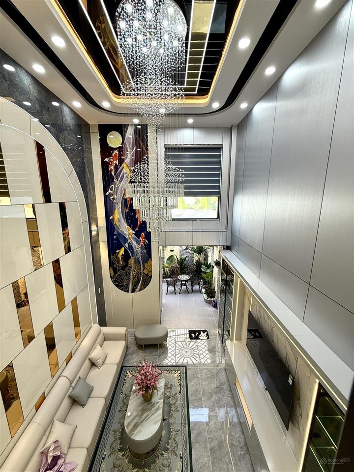 Nhà có thang máy, mặt tiền đường cầu ba phụ, dt 4mx25m, lửng, 3 lầu, 4pn, 6vs, p. thờ, p. xông hơi