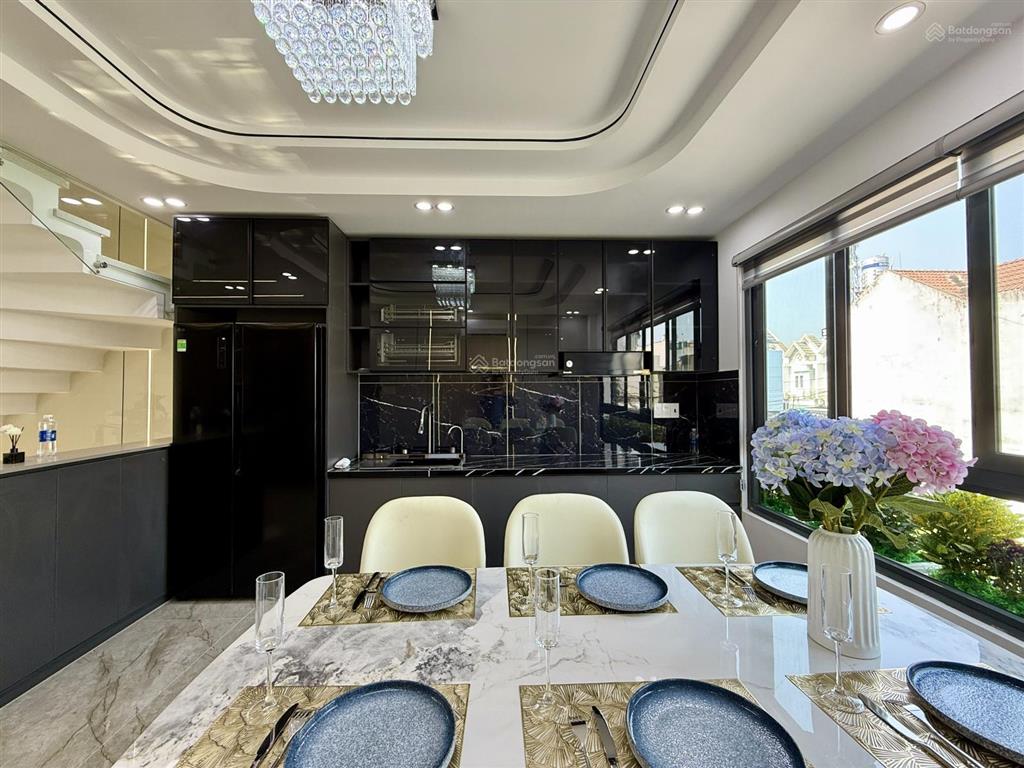 Nhà mặt tiền đường thông tx 38, dt4.2x14m, lửng, 3 lầu, 4pn, p. thờ, gara xe, sân thượng, 6,4 ty